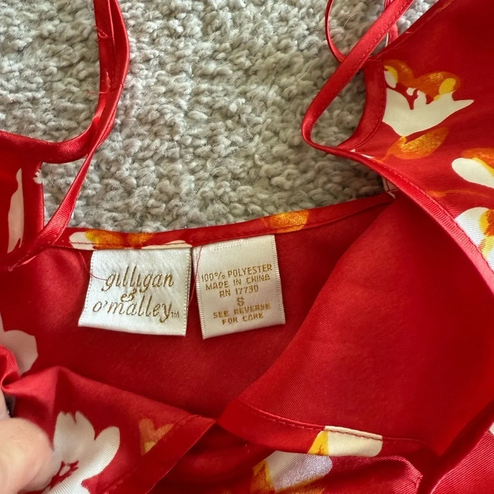 Size small vintage women’s “nightie” from Gilligan and O’Malley